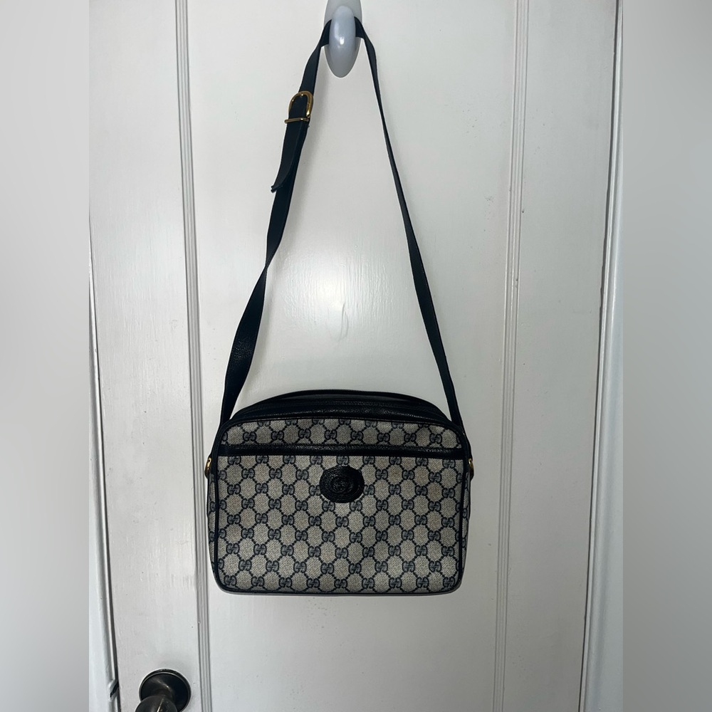 Gucci Blue and Cream Crossbody Bag - Picture 2 of 16